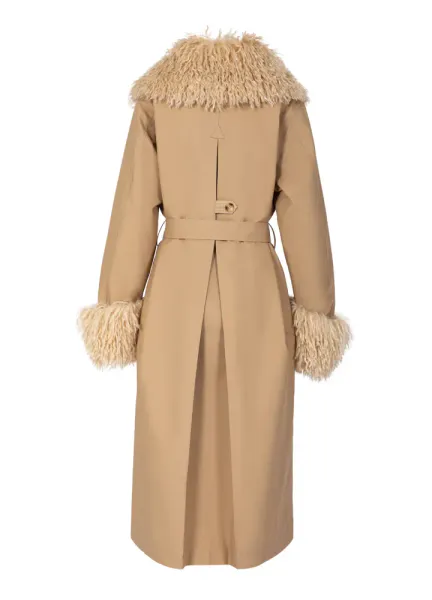 COAT WITH FUR DETAILS